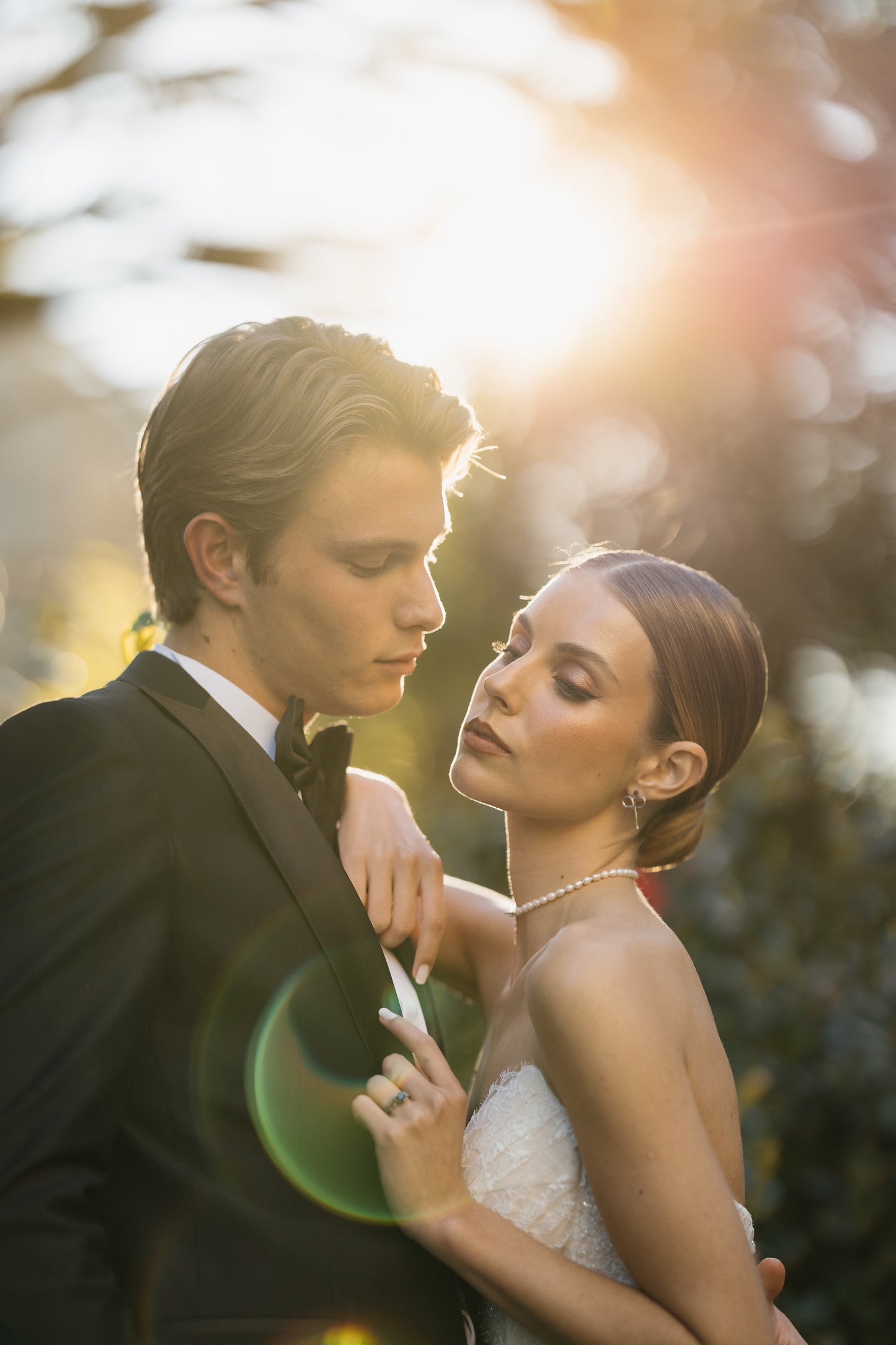 Anel Evergreen Dream com Diamante Verde em Ouro Branco 18k