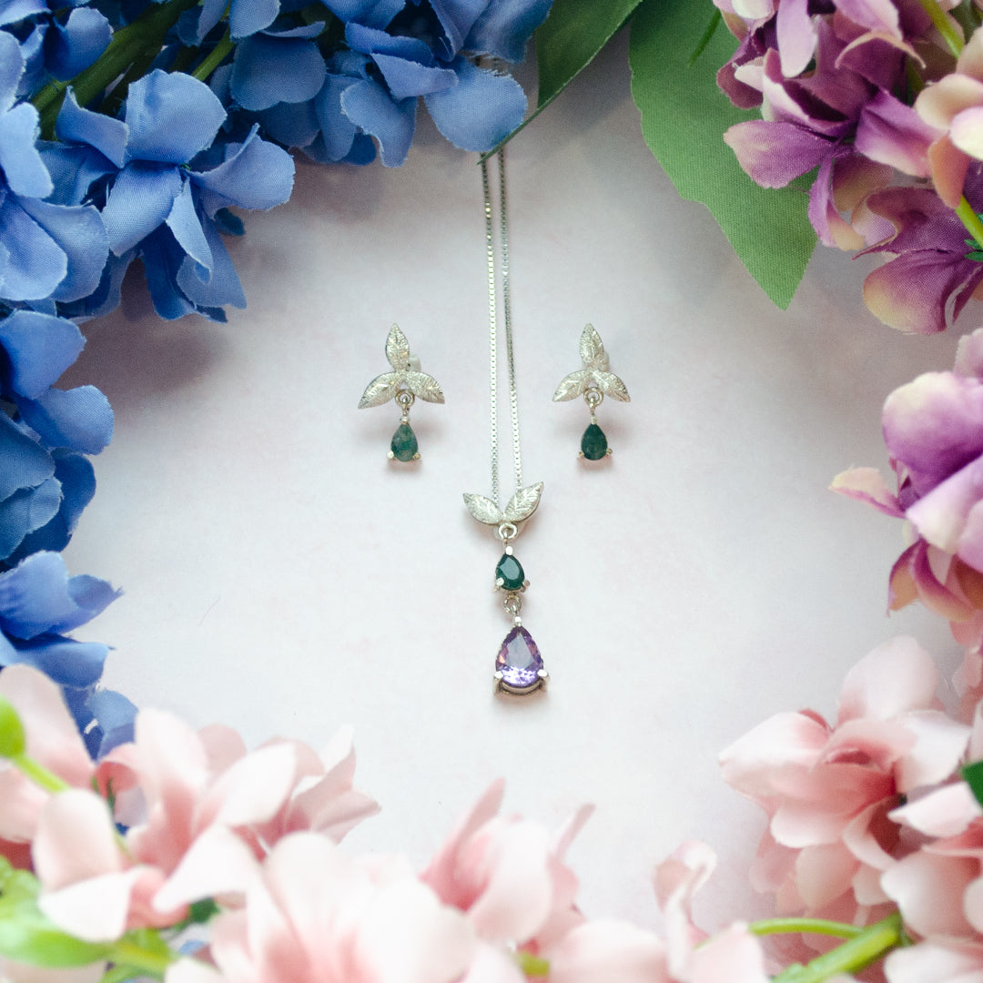 Last Blossom Jewelry Set | Earrings and Necklace
