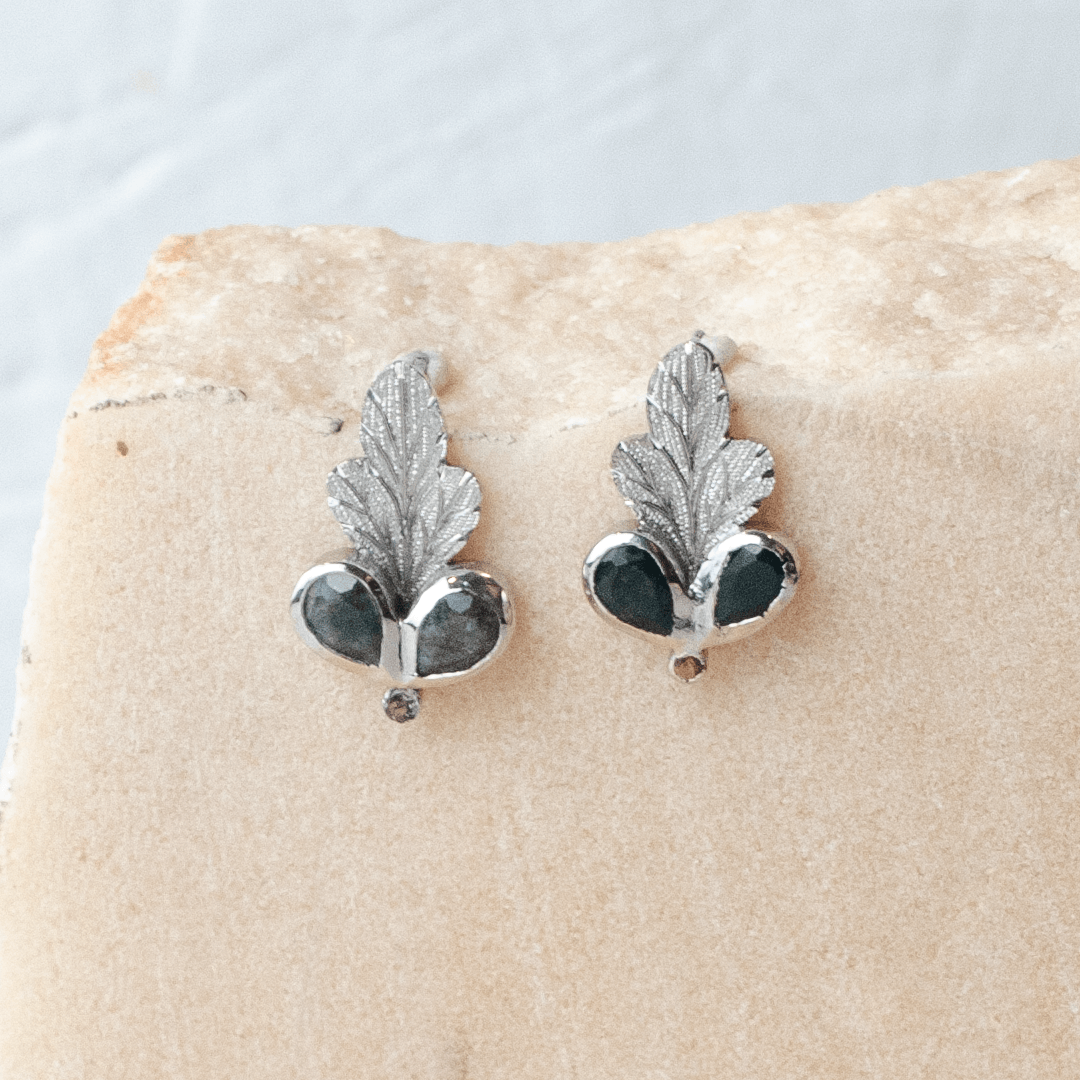 Moss Heart Earrings
