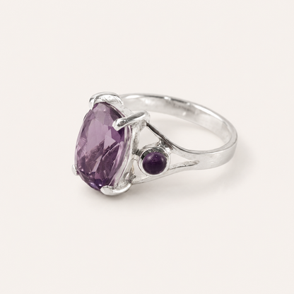 Violet Reverie Amethyst Silver Ring