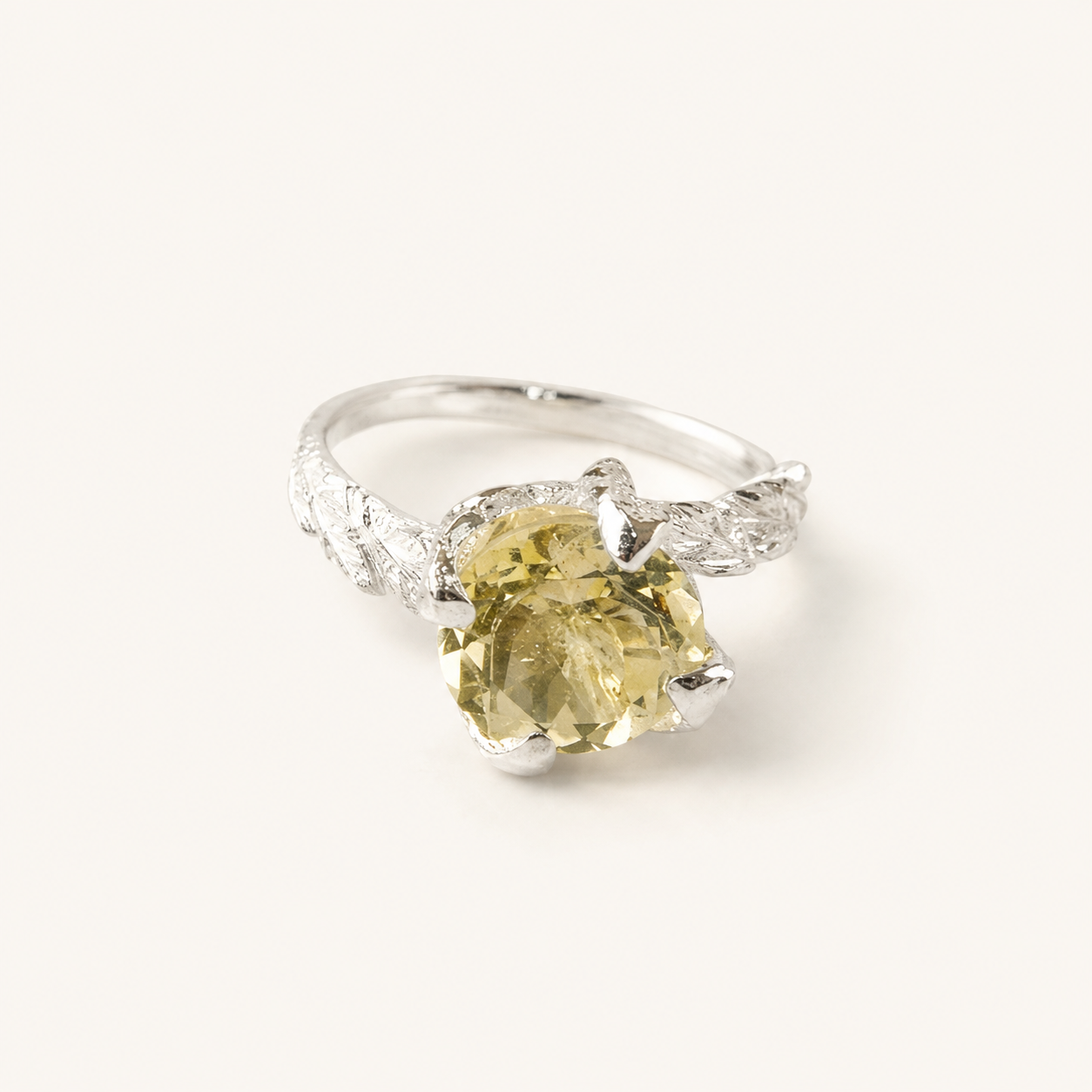 Princess Nature Green Amethyst Silver Ring