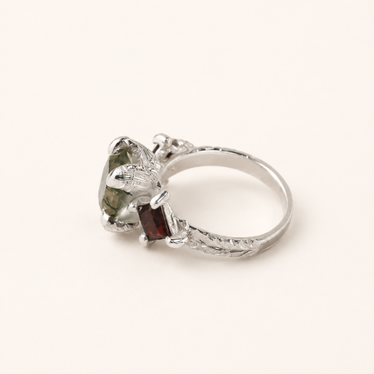 Princess Nature Moss Agate and Garnets Silver Ring