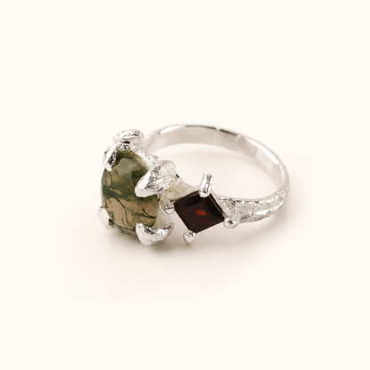 Princess Nature Moss Agate and Garnets Silver Ring