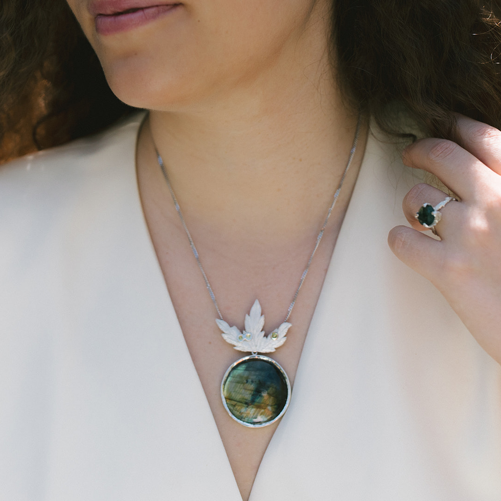 Inner Flower Necklace