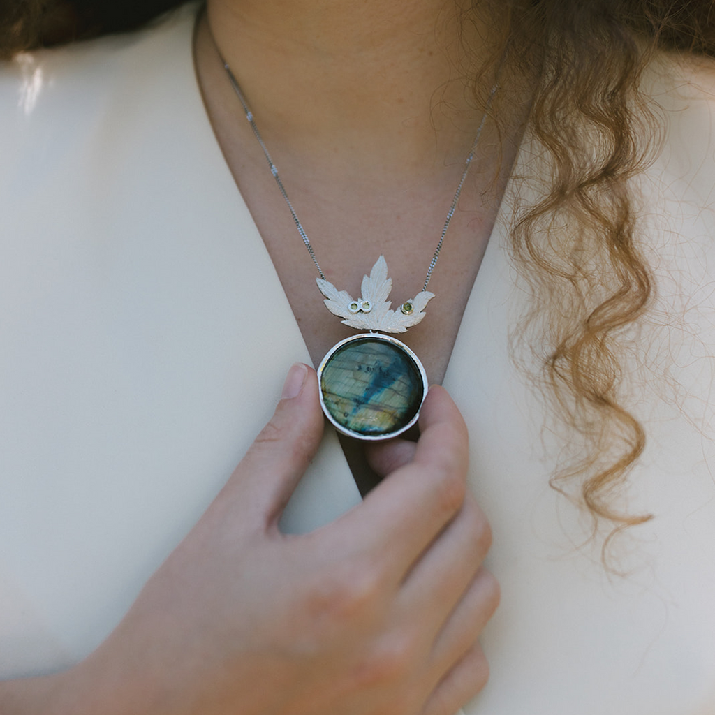 Inner Flower Necklace