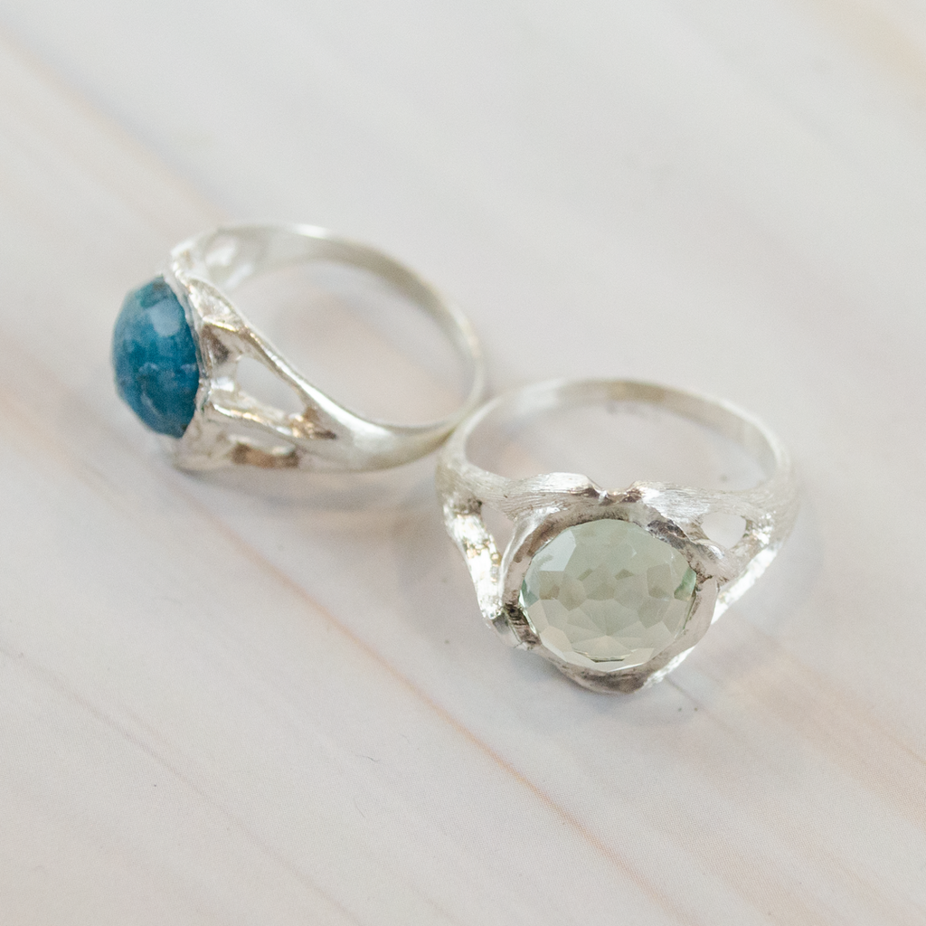 Anillo Ivy Ridge de Amatista Verde 