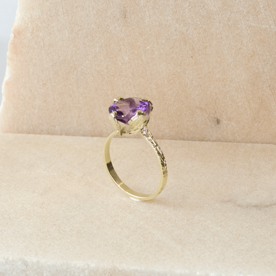 Anillo Princesa Naturaleza Amatista Oro Verde