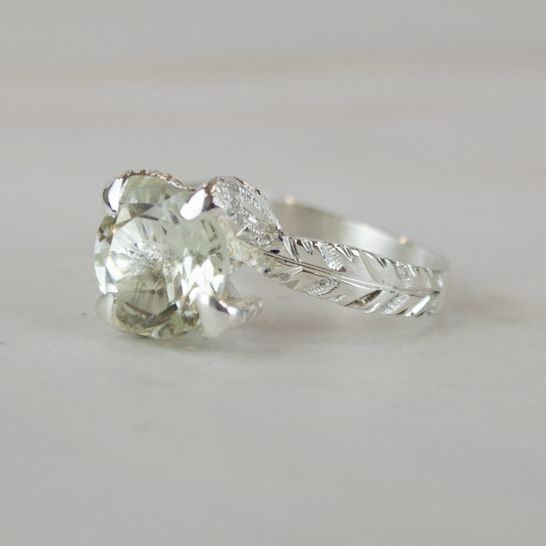 Anillo Princesa Naturaleza Amatista Verde