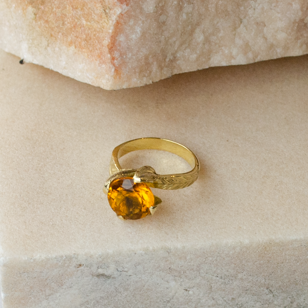 Anillo de Oro Amarillo con Topacio Imperial Princess Nature 