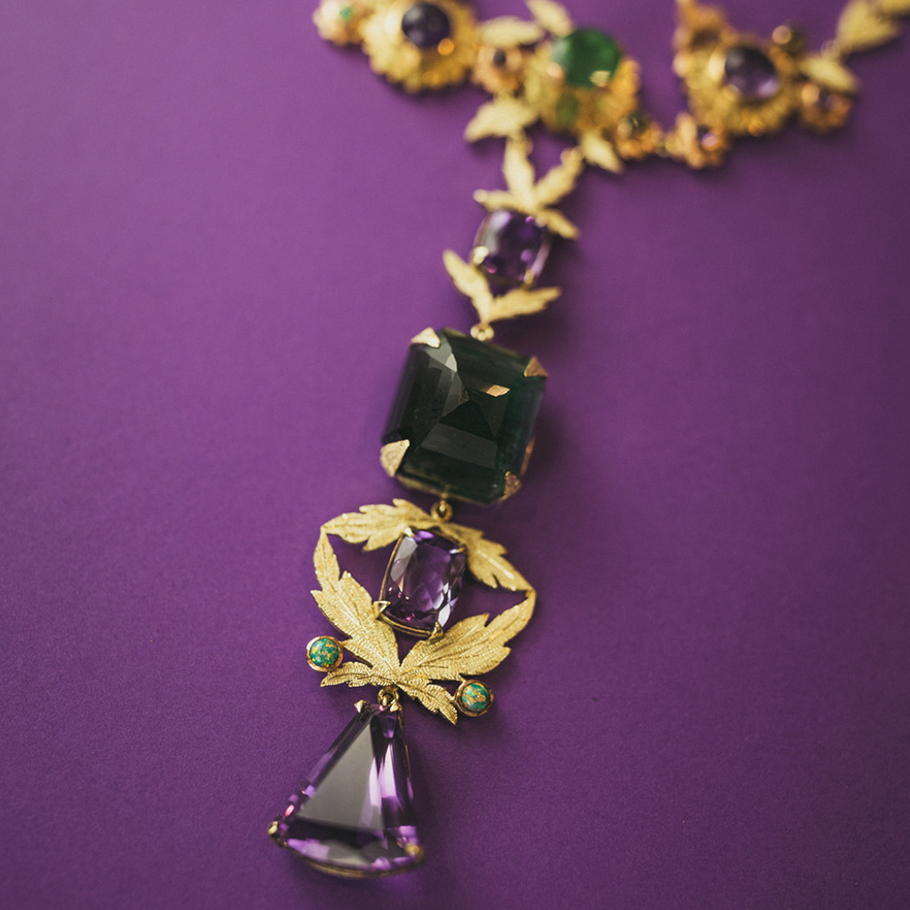 Colar Royal Blossom em Ouro